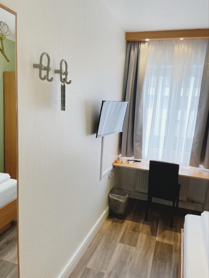 Europa Hotel City Saarbrucken Bagian luar foto
