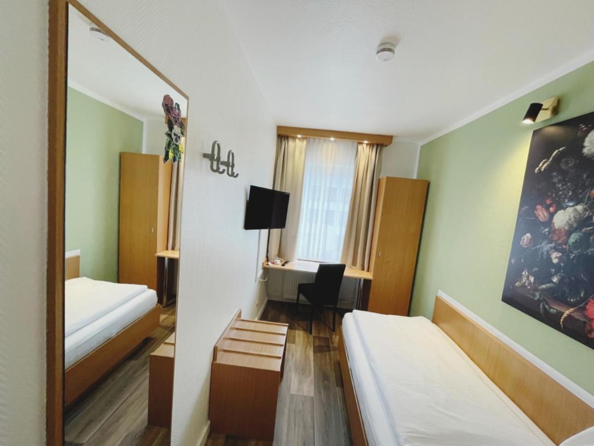 Europa Hotel City Saarbrucken Bagian luar foto